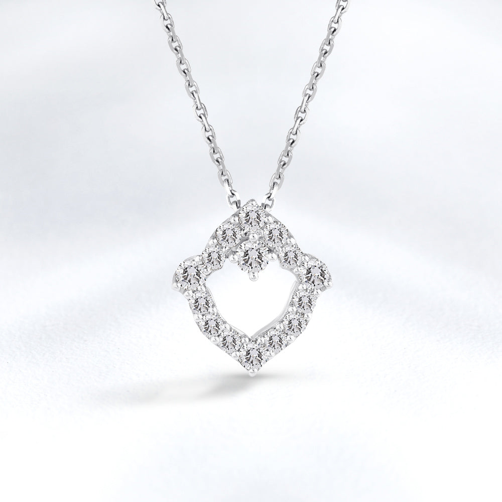 Tulpe Diamond Necklace