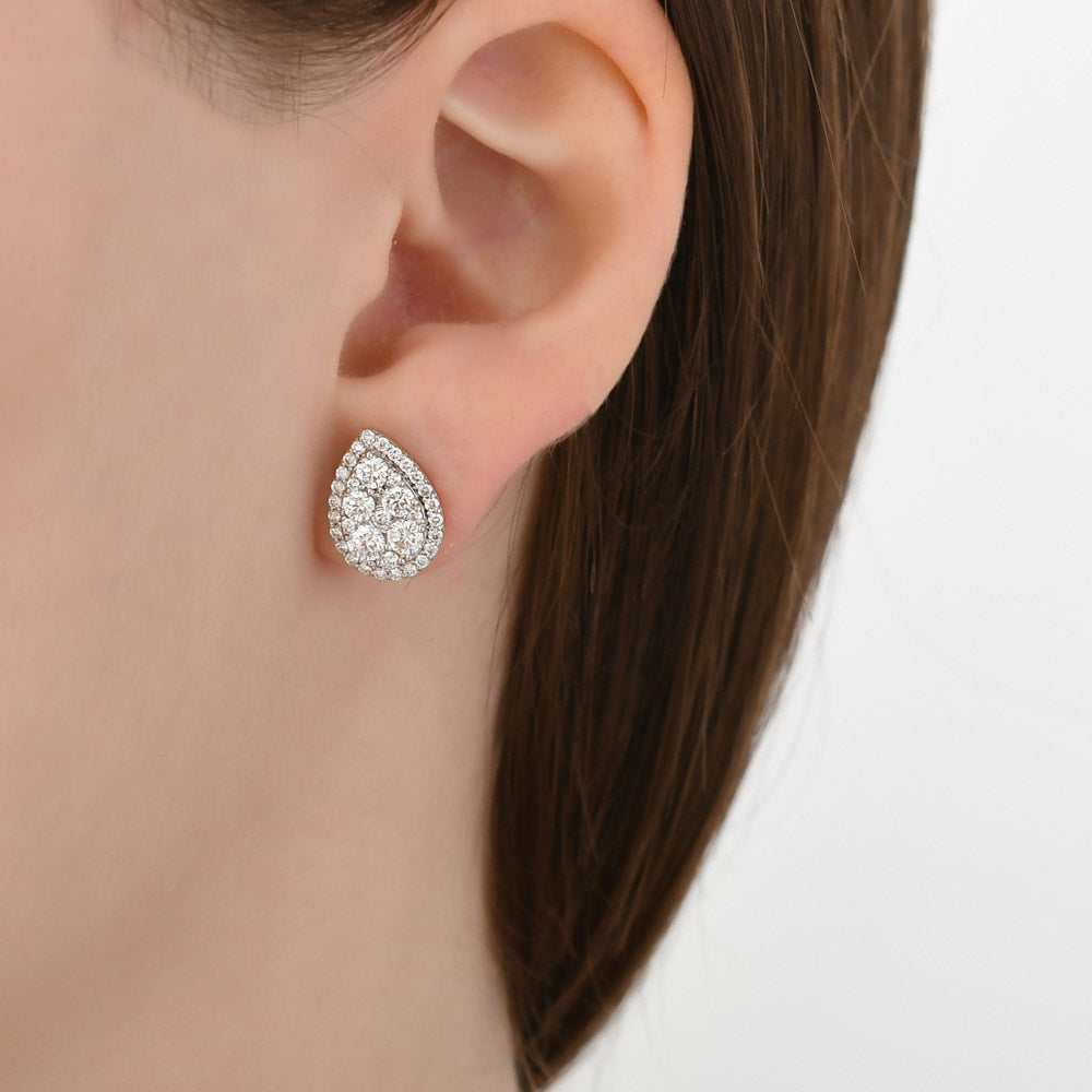 Design Diamond Earrings