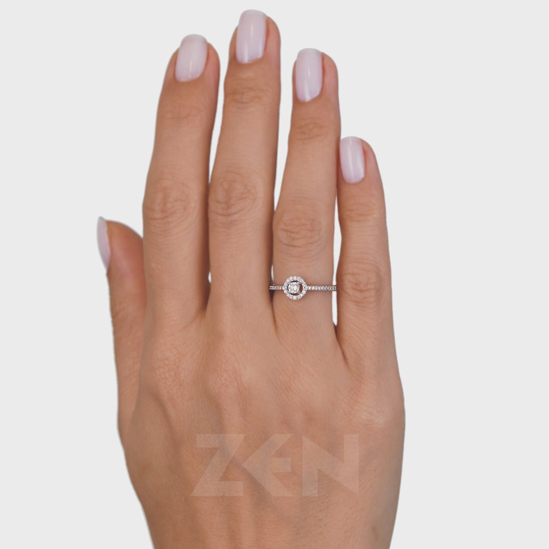 halo-diamond-engagement-ring-3000536439