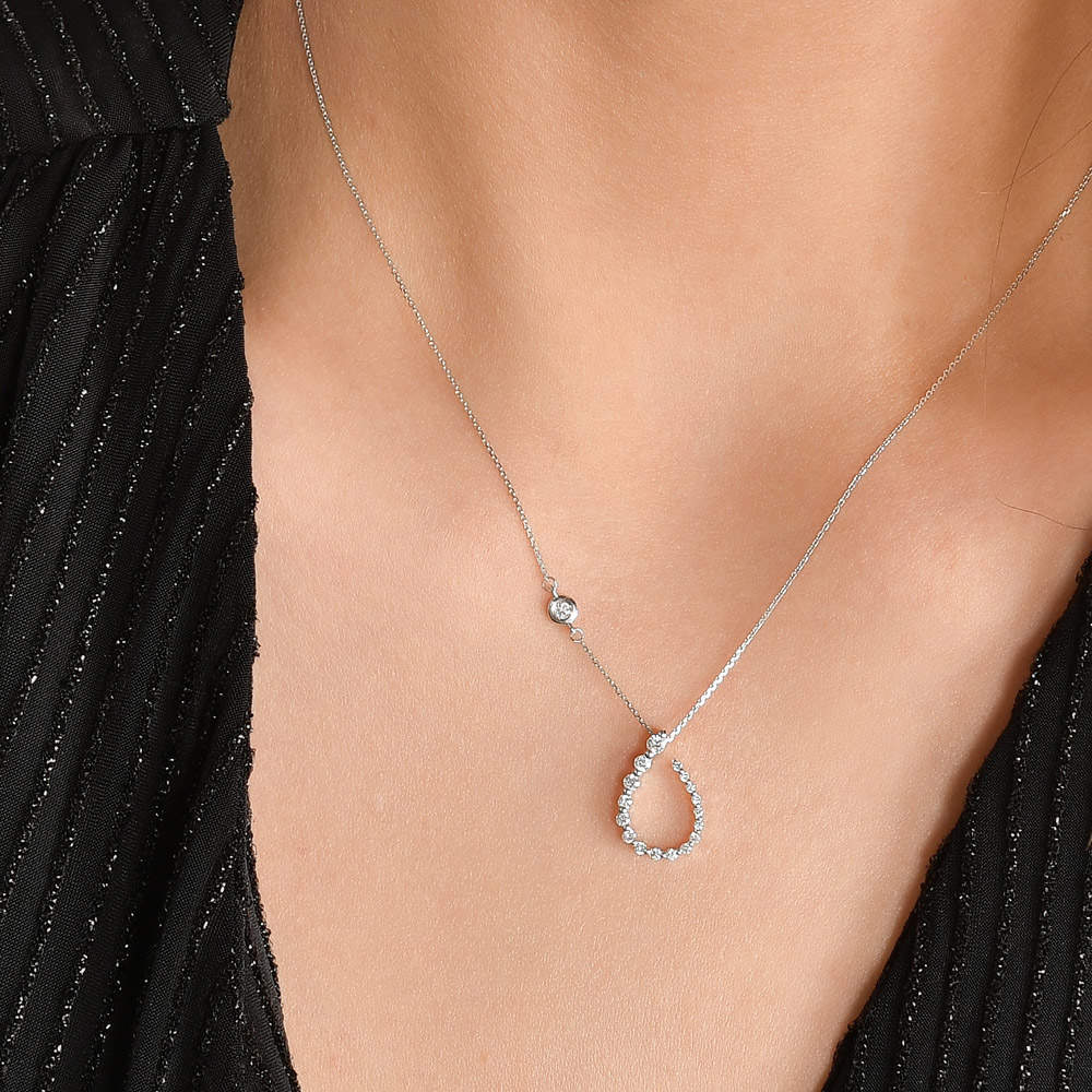 Design Diamond Necklace